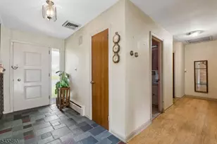 12 Clover Ct, Cedar Grove, NJ 07009 - Photo 4