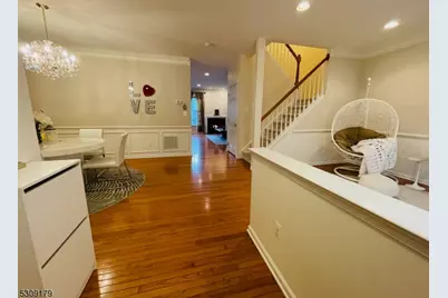 228 Patriot Hill Dr, Bernards Township, NJ 07920 - Photo 2