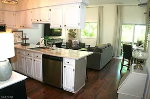 4 Augusta Dr, Vernon, NJ 07462 - Photo 8