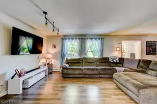 77 Marion Ave, Butler, NJ 07405 - Photo 12
