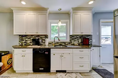 77 Marion Ave, Butler, NJ 07405 - Photo 22