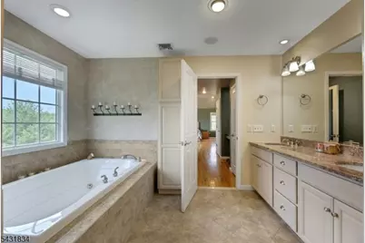 8 Buena Vista Dr, Ringwood, NJ 07456 - Photo 32