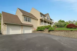 8 Buena Vista Dr, Ringwood, NJ 07456 - Photo 46