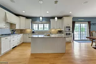 8 Buena Vista Dr, Ringwood, NJ 07456 - Photo 18