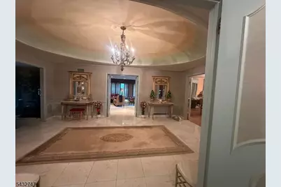 47 Dorison Dr, Millburn, NJ 07078 - Photo 2