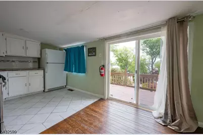 114 McGregor Ave, Mount Arlington, NJ 07856 - Photo 8