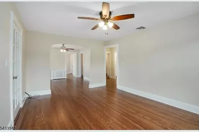 23 2nd Ave, Hawthorne, NJ 07506 - Photo 20