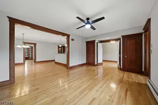 23 2nd Ave, Hawthorne, NJ 07506 - Photo 4