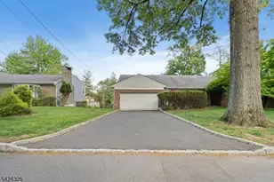26 Devon Dr, West Orange Township, NJ 07052 - Photo 4