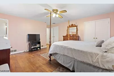 26 Devon Dr, West Orange Township, NJ 07052 - Photo 22