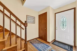 27 Tall Cedar Ct, Montgomery Township, NJ 08502 - Photo 6