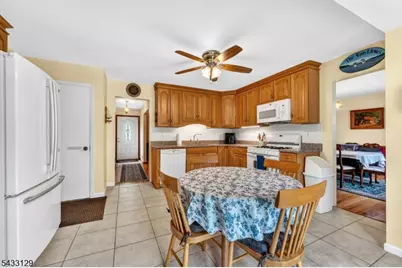 27 Tall Cedar Ct, Montgomery Township, NJ 08502 - Photo 16