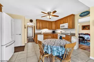 27 Tall Cedar Ct, Montgomery Township, NJ 08502 - Photo 16