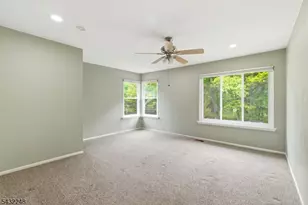 38 Cherrywood Dr, Franklin Township, NJ 08873 - Photo 12