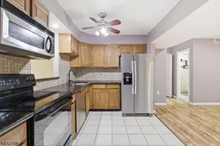 38 Cherrywood Dr, Franklin Township, NJ 08873 - Photo 6