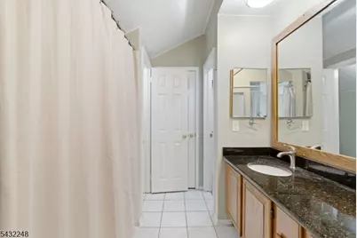38 Cherrywood Dr, Franklin Township, NJ 08873 - Photo 14