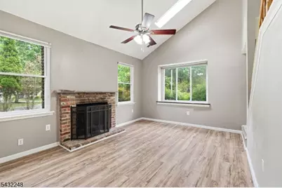 38 Cherrywood Dr, Franklin Township, NJ 08873 - Photo 2