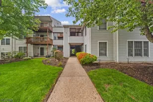 10 Stonyridge Dr, Lincoln Park, NJ 07035 - Photo 1