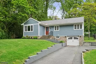 47 W Lake Blvd, Morris Township, NJ 07960 - Photo 2
