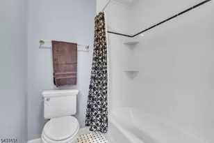 566 Glen Ridge Dr, Bridgewater, NJ 08807 - Photo 28