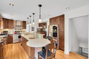 566 Glen Ridge Dr, Bridgewater, NJ 08807 - Photo 10