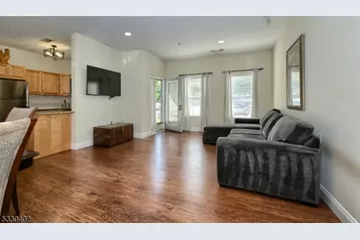 502 Brittany Dr #02, Wayne, NJ 07470 - Photo 6