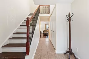 489 Brookside Ln, Hillsborough Township, NJ 08844 - Photo 4