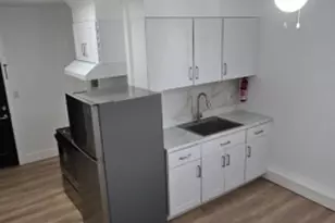 31 Main St Apt, Clinton, NJ 08809 - Photo 2