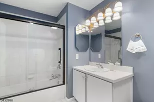 277 Winthrop Dr, Butler, NJ 07405 - Photo 16