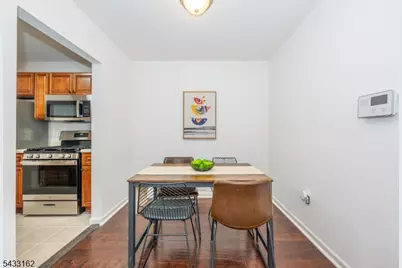 72 Cherry St, Jersey City, NJ 07305 - Photo 18