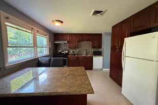 10 Falcon Ct, Livingston, NJ 07039 - Photo 4