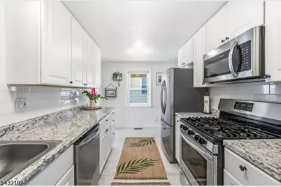 128 Livingston Rd, Linden, NJ 07036 - Photo 6