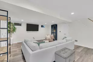 46 Rafkind Rd, Bloomingdale, NJ 07403 - Photo 28