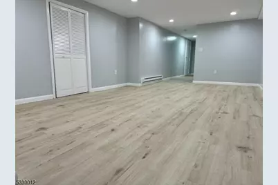 14 Rohn St, East Hanover Township, NJ 07936 - Photo 16