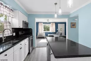 29 Central Ave, Pompton Lakes, NJ 07442 - Photo 10