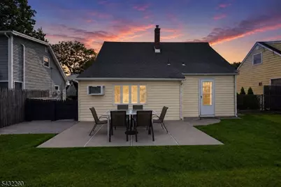 29 Central Ave, Pompton Lakes, NJ 07442 - Photo 32