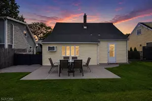 29 Central Ave, Pompton Lakes, NJ 07442 - Photo 32