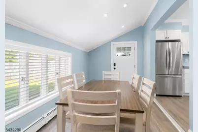 29 Central Ave, Pompton Lakes, NJ 07442 - Photo 16