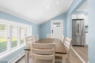 29 Central Ave, Pompton Lakes, NJ 07442 - Photo 16