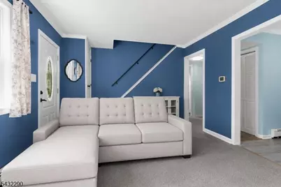 29 Central Ave, Pompton Lakes, NJ 07442 - Photo 6
