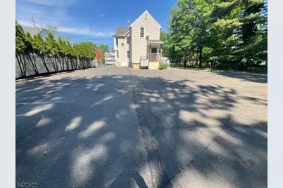 772 Union Blvd, Totowa, NJ 07512 - Photo 6