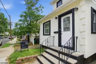 306 Smith St, Newark, NJ 07106 - Photo 32