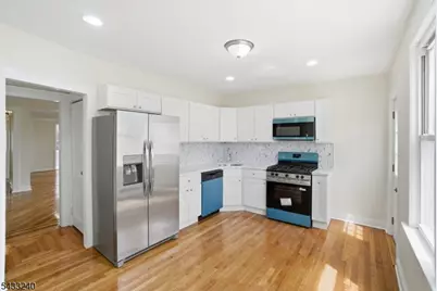 306 Smith St, Newark, NJ 07106 - Photo 16