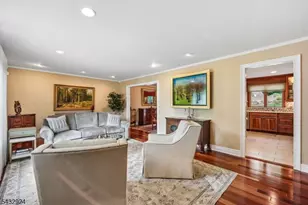 17 Stonewall Dr, Livingston, NJ 07039 - Photo 6