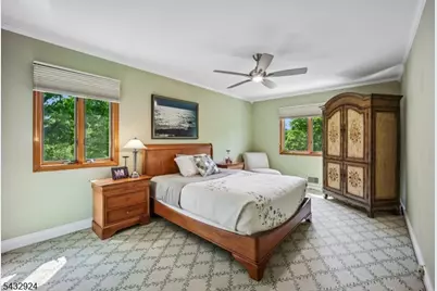 17 Stonewall Dr, Livingston, NJ 07039 - Photo 18