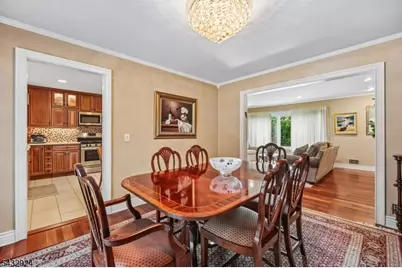17 Stonewall Dr, Livingston, NJ 07039 - Photo 10