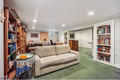 17 Stonewall Dr, Livingston, NJ 07039 - Photo 22