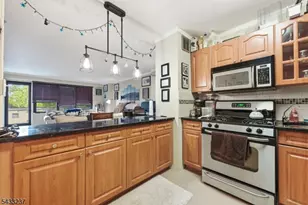 285 Aycrigg Ave, Passaic, NJ 07055 - Photo 8