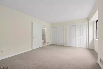 6001 N Oaks Blvd #6001, North Brunswick Township, NJ 08902 - Photo 14