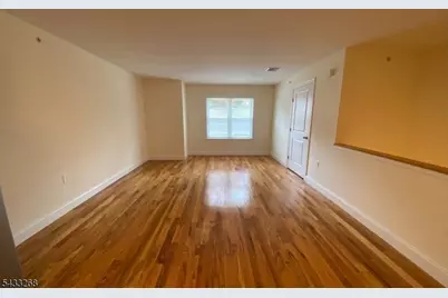 290 3rd St #D2, Hackensack, NJ 07601 - Photo 4
